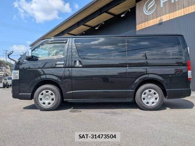 Toyota HIACE VAN 2023-10 8525146-24