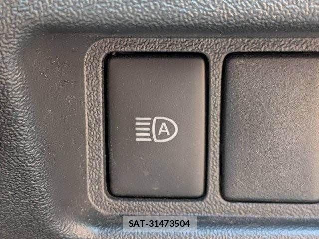 Toyota HIACE VAN 2023-10 8525146-7