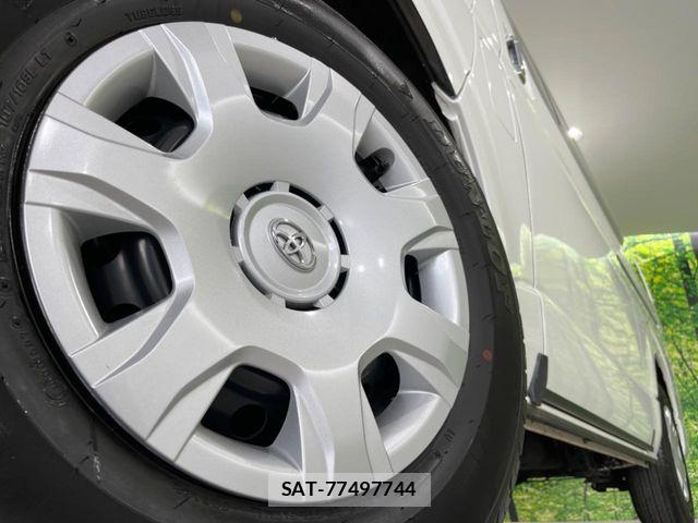 Toyota HIACE VAN 2025-10 8525141-14
