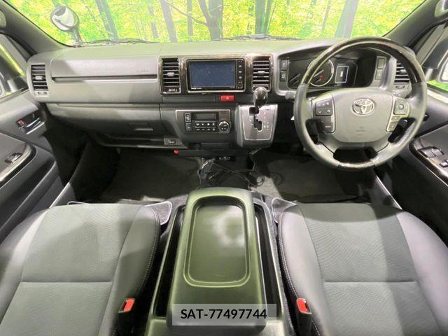 Toyota HIACE VAN 2025-10 8525141-1
