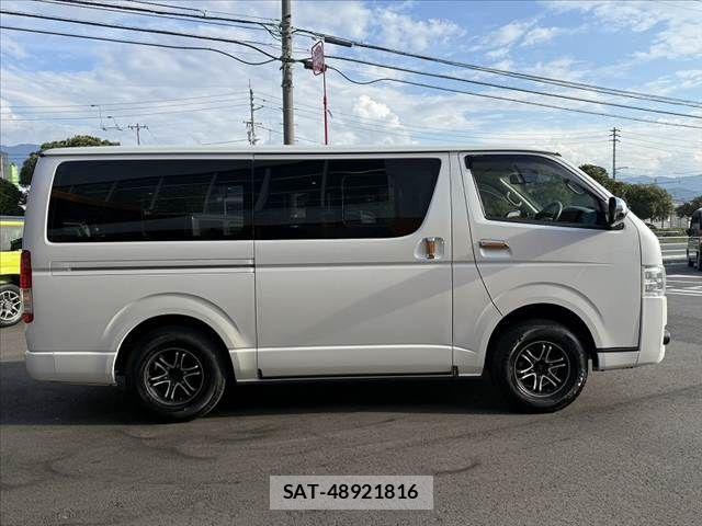 Toyota HIACE VAN 2015-03 8525148-10