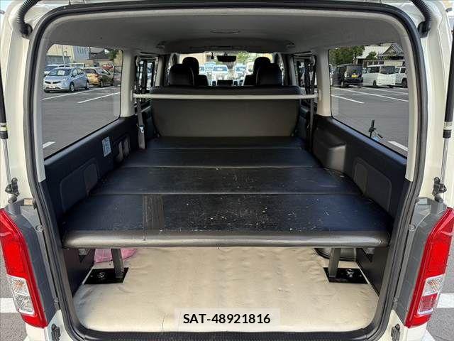 Toyota HIACE VAN 2015-03 8525148-20