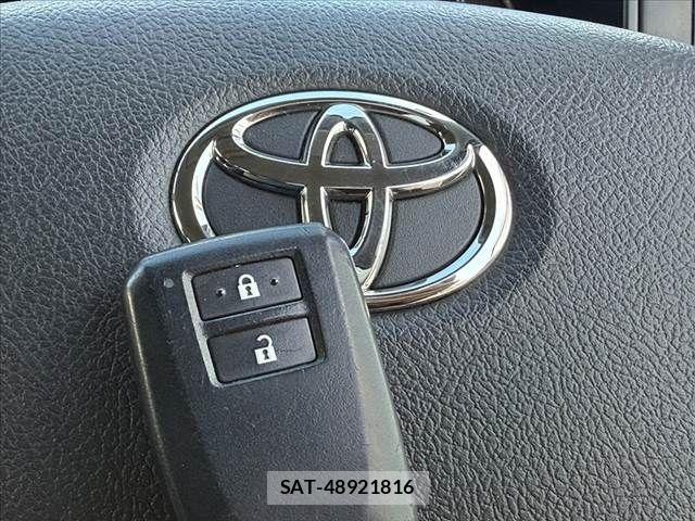 Toyota HIACE VAN 2015-03 8525148-21