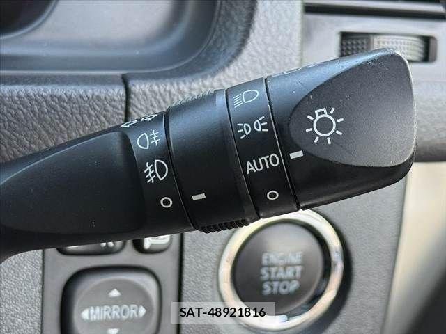 Toyota HIACE VAN 2015-03 8525148-27
