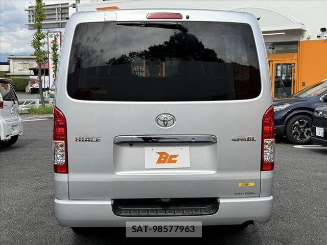 Toyota HIACE VAN 2014-07 8562100-13