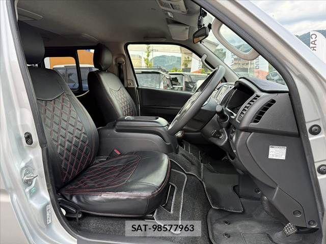 Toyota HIACE VAN 2014-07 8562100-15