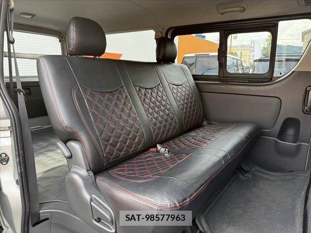 Toyota HIACE VAN 2014-07 8562100-19