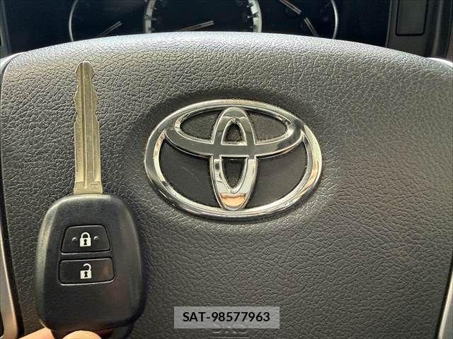 Toyota HIACE VAN 2014-07 8562100-2