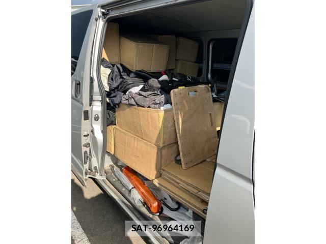 Toyota HIACE VAN 2021-09 8562102-24
