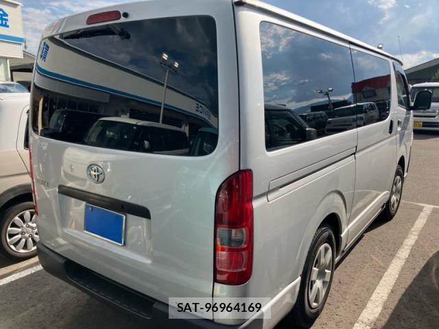 Toyota HIACE VAN 2021-09 8562102-4