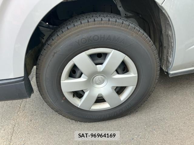 Toyota HIACE VAN 2021-09 8562102-6