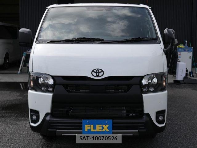 Toyota HIACE VAN 2023-01 8562092-4