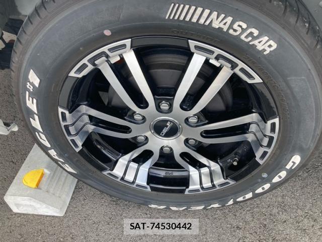 Toyota HIACE VAN 2022-02 8562094-5