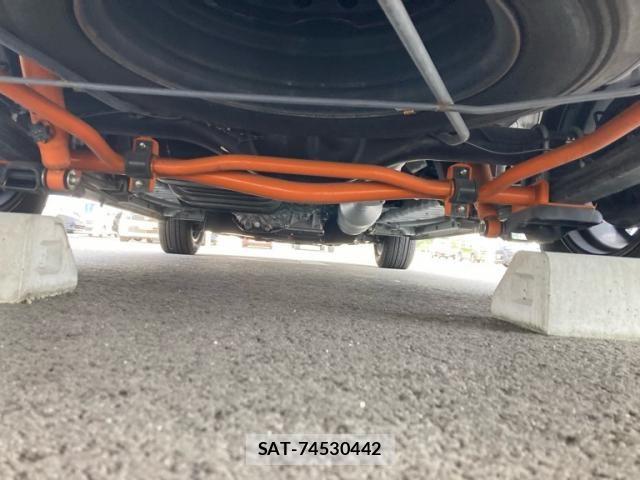 Toyota HIACE VAN 2022-02 8562094-8