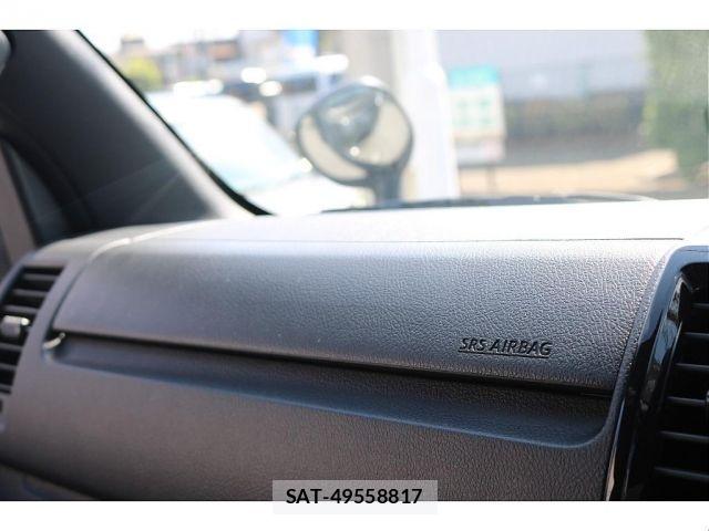 Toyota HIACE VAN 2025-01 8562091-18