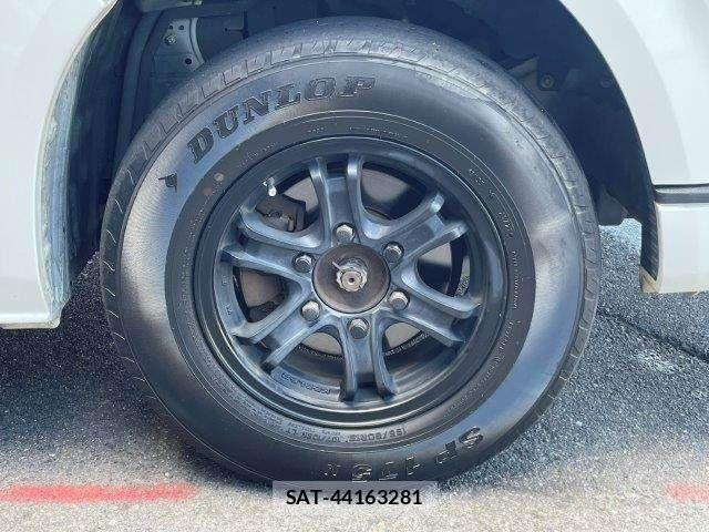 Toyota HIACE VAN 2018-09 8562098-16