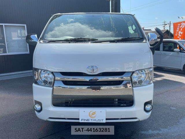 Toyota HIACE VAN 2018-09 8562098-17