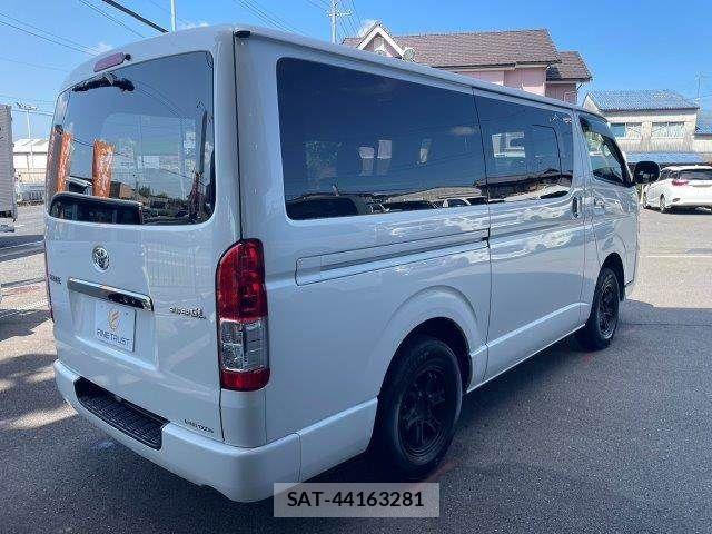 Toyota HIACE VAN 2018-09 8562098-20