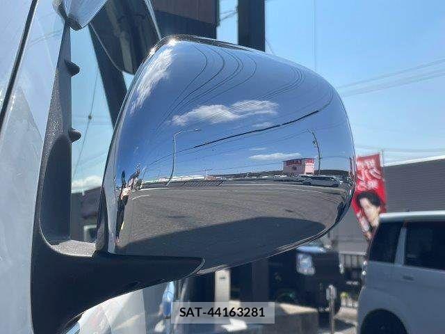 Toyota HIACE VAN 2018-09 8562098-28