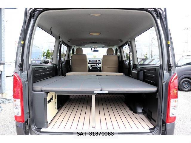 Toyota HIACE VAN 2018-01 8562097-16