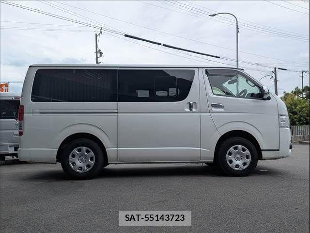 Toyota HIACE VAN 2014-09 8627023-15