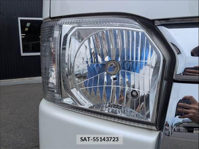 Toyota HIACE VAN 2014-09 8627023-21