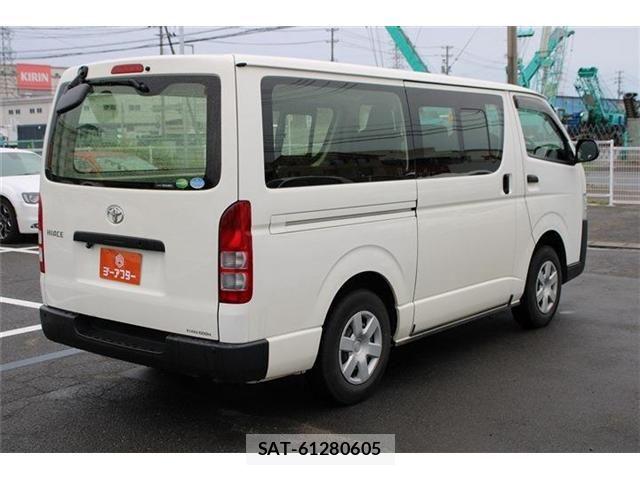 Toyota HIACE VAN 2019-07 8627026-9