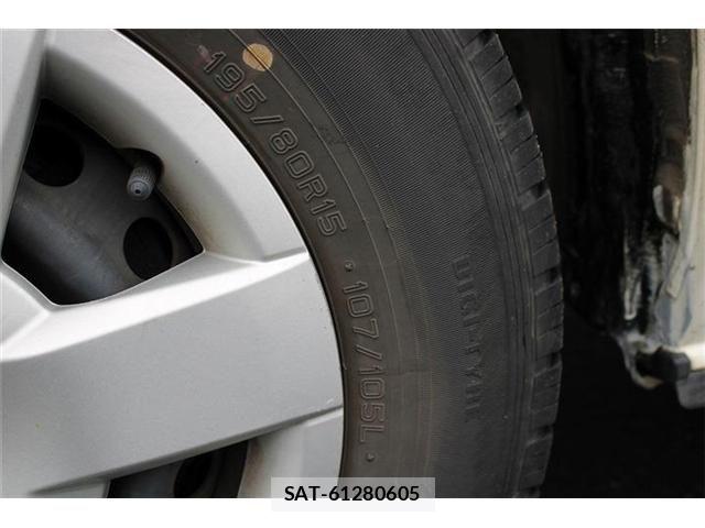 Toyota HIACE VAN 2019-07 8627026-27