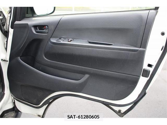 Toyota HIACE VAN 2019-07 8627026-28