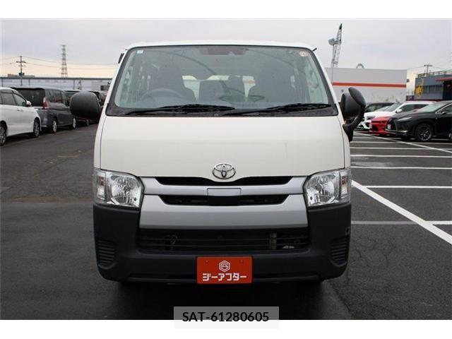 Toyota HIACE VAN 2019-07 8627026-6