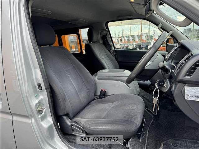 Toyota HIACE VAN 2015-01 8627029-15