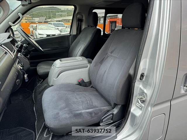 Toyota HIACE VAN 2015-01 8627029-17