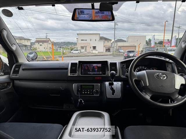 Toyota HIACE VAN 2015-01 8627029-1