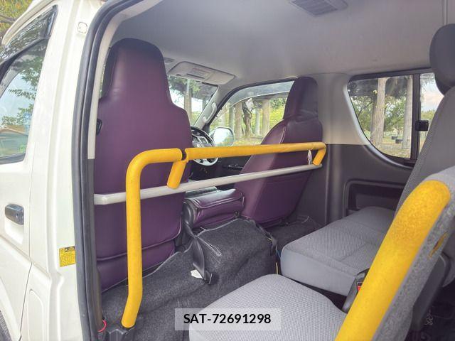 Toyota HIACE VAN 2010-12 8627027-14