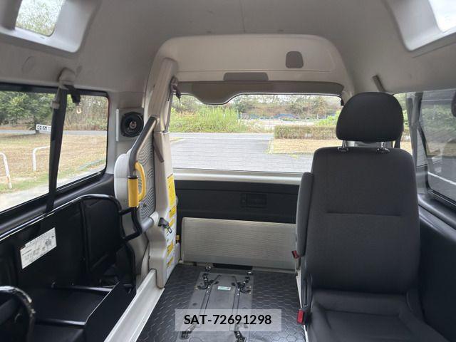 Toyota HIACE VAN 2010-12 8627027-16