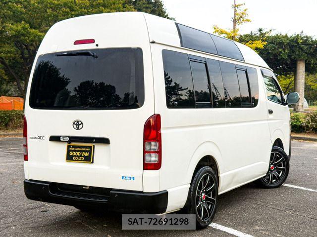Toyota HIACE VAN 2010-12 8627027-3