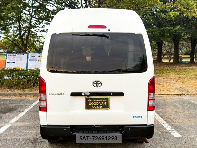 Toyota HIACE VAN 2010-12 8627027-7