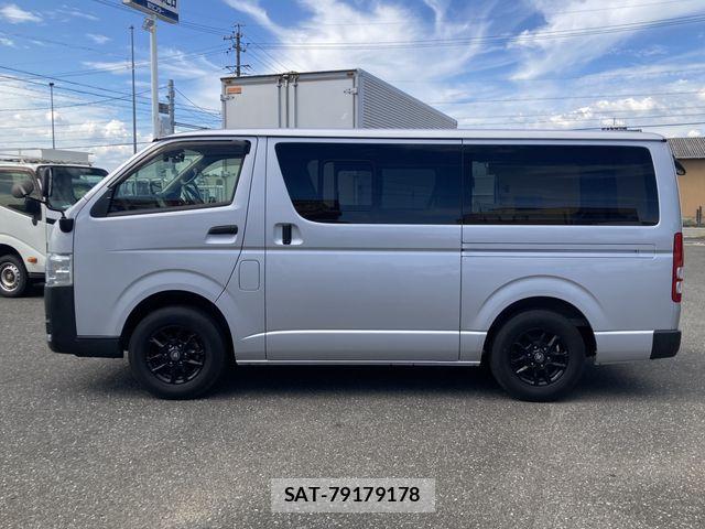 Toyota HIACE VAN 2022-12 8627025-2