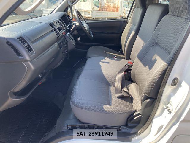 Toyota HIACE VAN 2020-10 8627024-6