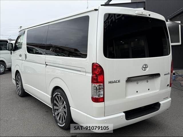 Toyota HIACE VAN 2025-11 8627016-15