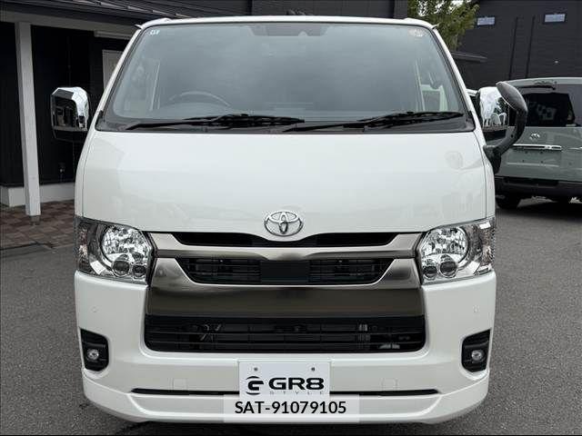 Toyota HIACE VAN 2025-11 8627016-1