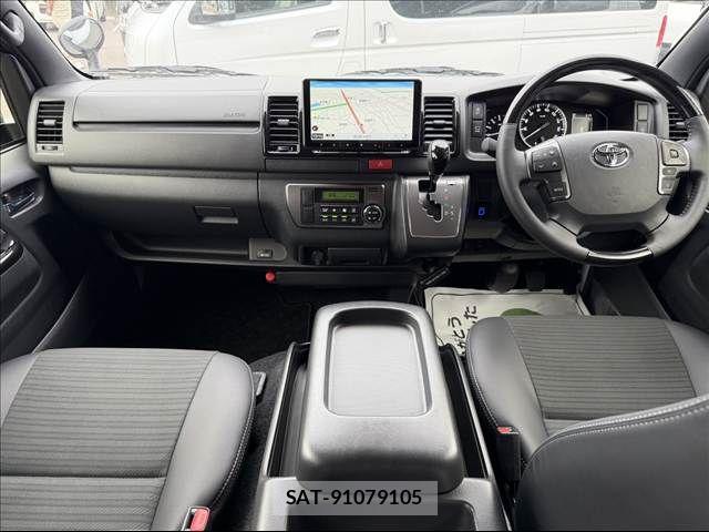 Toyota HIACE VAN 2025-11 8627016-3