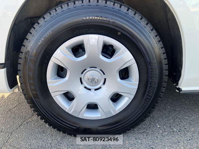 Toyota HIACE VAN 2019-03 8627018-18