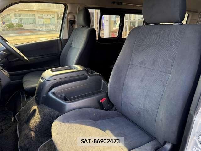 Toyota HIACE VAN 2016-07 8627021-10