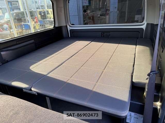 Toyota HIACE VAN 2016-07 8627021-12