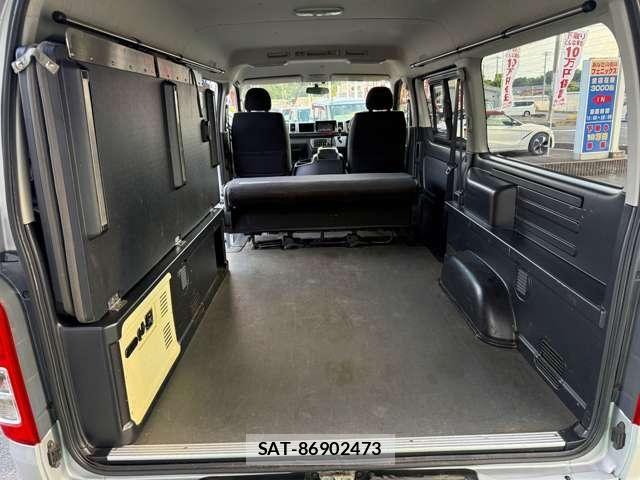 Toyota HIACE VAN 2016-07 8627021-14