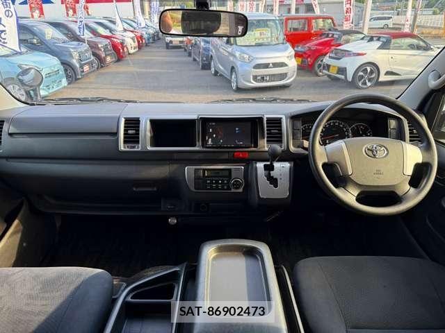 Toyota HIACE VAN 2016-07 8627021-1