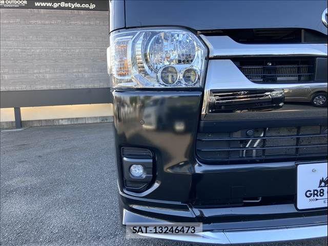 Toyota HIACE VAN 2025-04 8627017-9