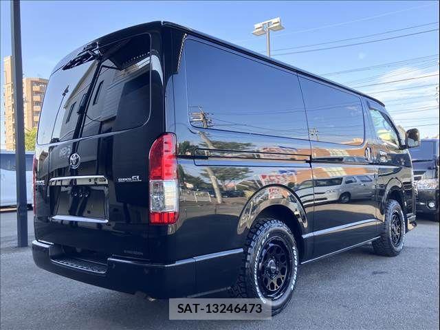 Toyota HIACE VAN 2025-04 8627017-14