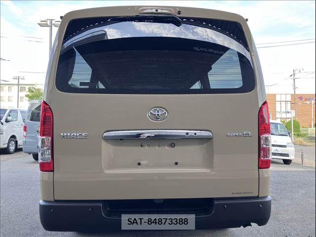 Toyota HIACE VAN 2026-04 8627015-2